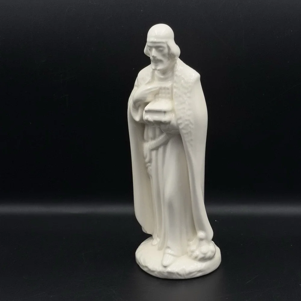HOLLAND MOLD Vintage 1966 Nativity Tall King Wise Man with Box,‎ Glazed White